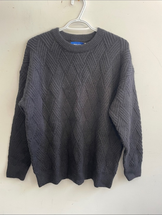 Other - Aelfric Eden cable knit sweater